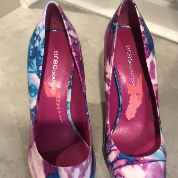 Bcbgeneration purple watercolor pointed toe heels size 8 - Picture 4 of 13